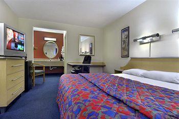 Q Lodging Extended Stay Сан-Антонио Экстерьер фото