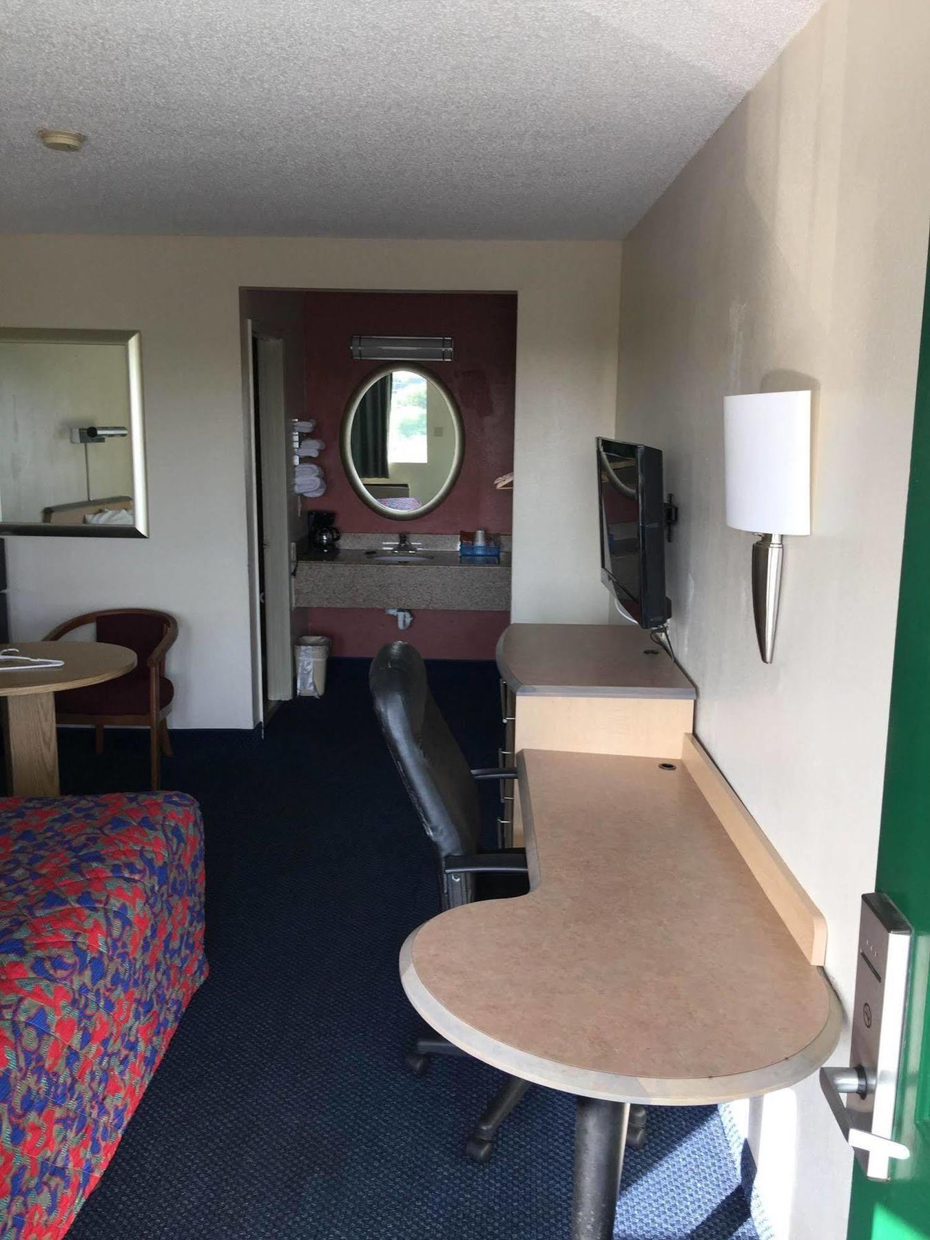 Q Lodging Extended Stay Сан-Антонио Экстерьер фото